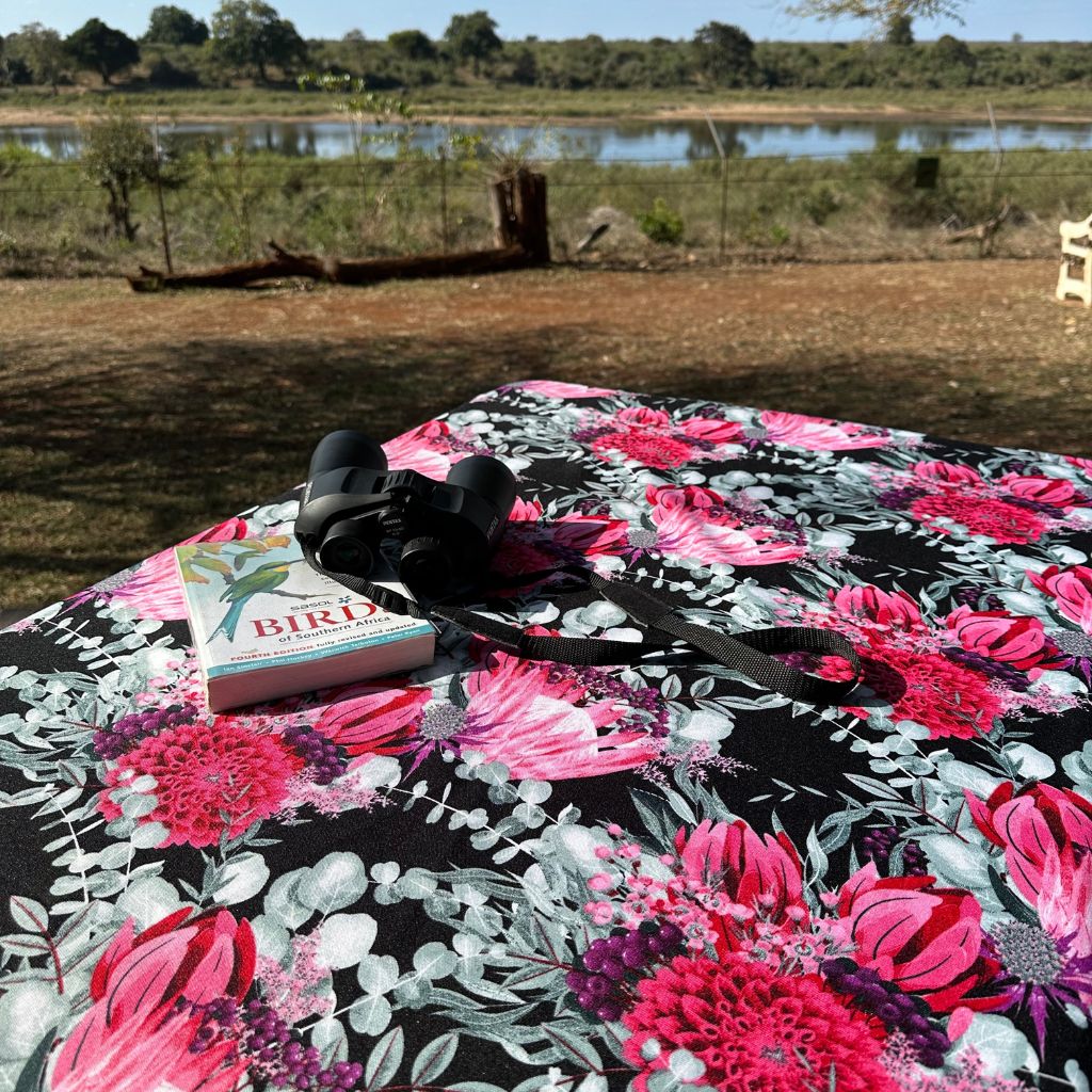 Table 1 Tablecloth fitted 1